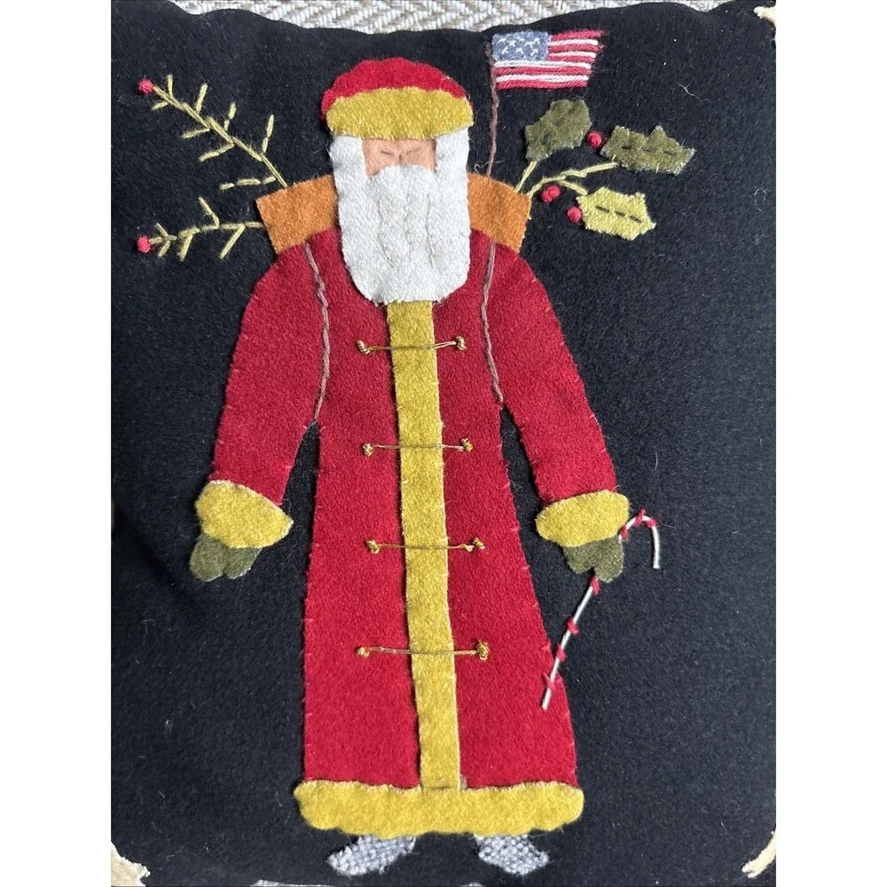 NWT Ragon Felt House Santa Primitive‎ Christmas Throw Pillow